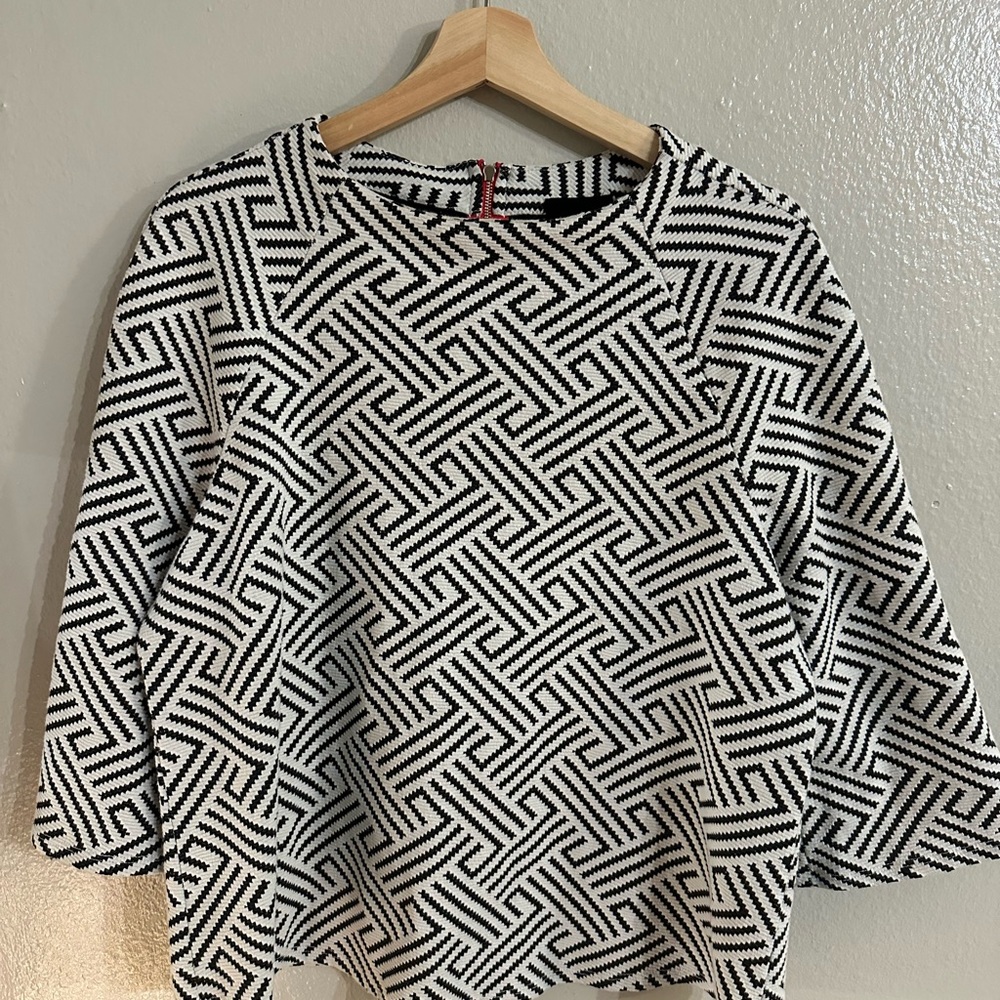 W5 Monochrome Patterned Blouse